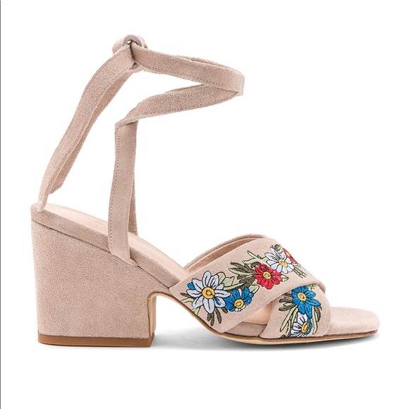 RAYE Shoes - RAYE Floral Embroidered Sandals Size 8 NEW